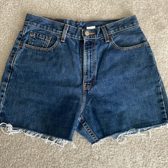 Custom made Levi jean shorts - Picture 2 of 8